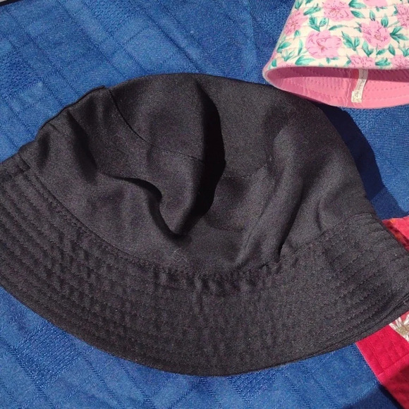 Women's Hat Lot - Picture 3 of 5